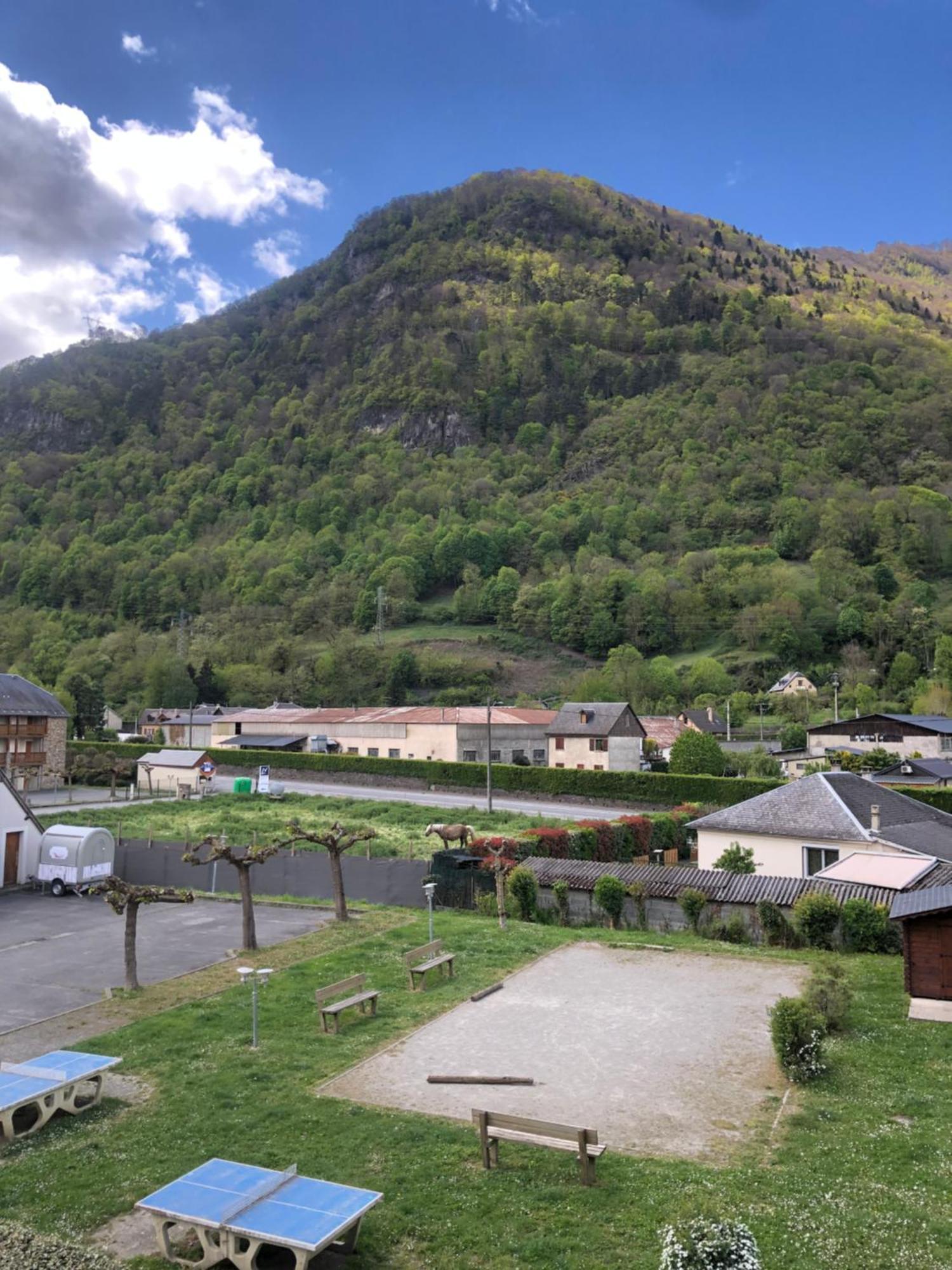 Appart T 3 Bagneres-De-Luchon Vue Montagne - Piscine Mi Juin 外观 照片