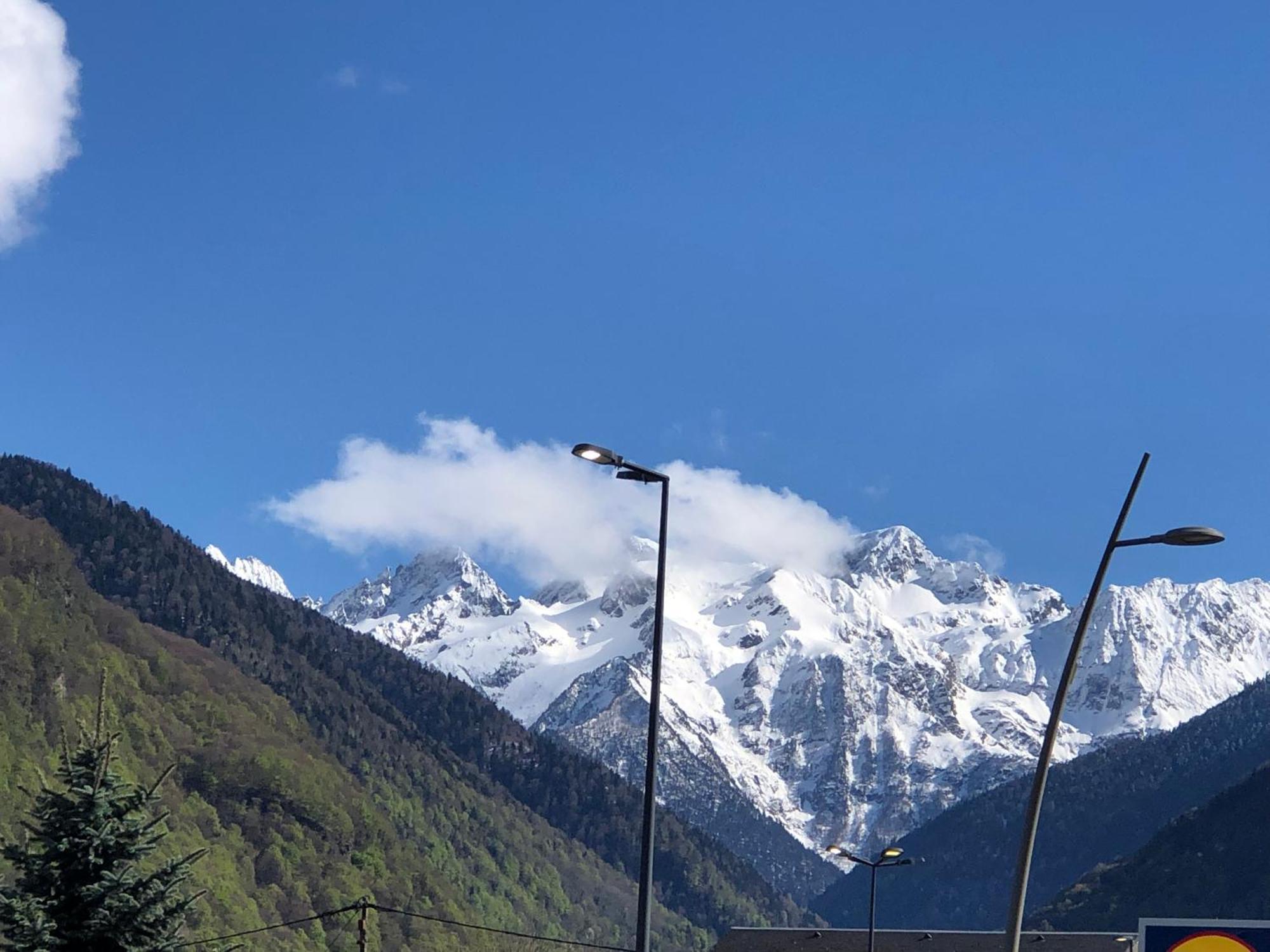 Appart T 3 Bagneres-De-Luchon Vue Montagne - Piscine Mi Juin 外观 照片